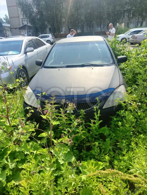 Mitsubishi Lancer, 2004 года, 98 лс, 200000 км, АКПП