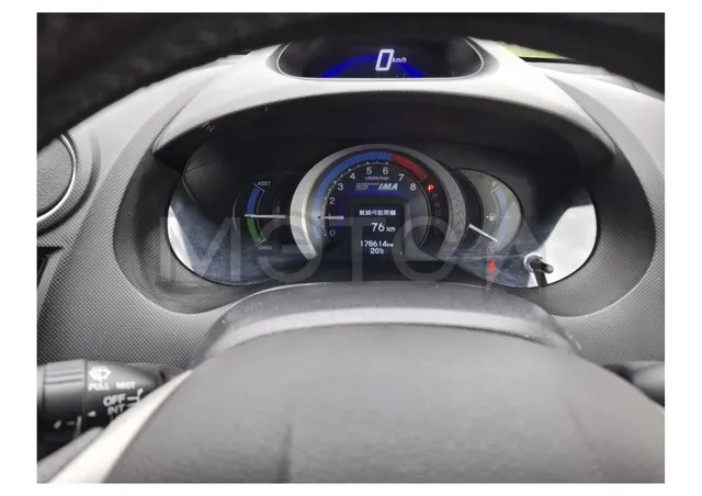 Honda Insight, 2010 года, 101,6 лс, 178614 км