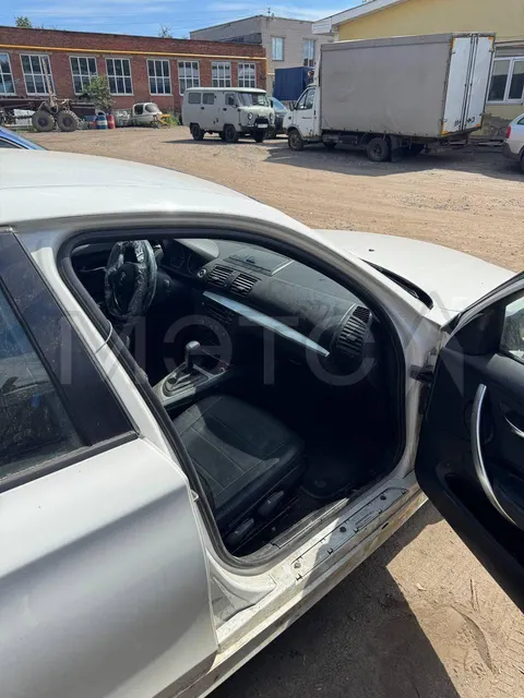 BMW 1 серии, 2011 года, 116 лс, 329370 км, АКПП