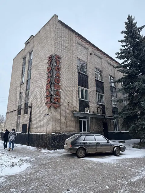 Здание 1088,3 кв.м. и земельный участок 874 кв.м. в Татарстане
