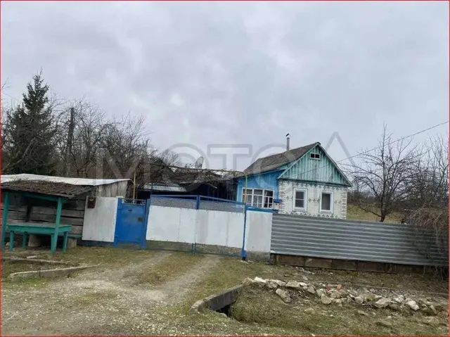1/3 доля дома и 1/3 доля земельного участка в Краснодарском крае