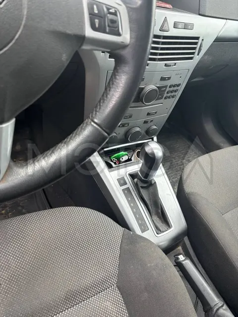 Opel Astra, 2010 года, 140 лс, 185629 км, АКПП