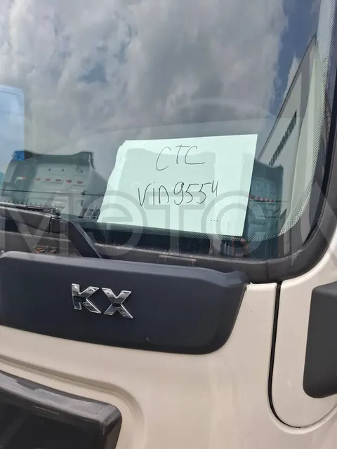 Седельный тягач Dongfeng KX 4x2, 2023 года