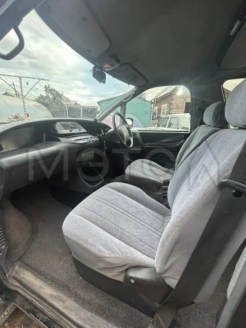 Toyota Estima, 1993 года, 105 лс, 432512 км, АКПП