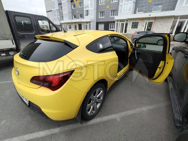 Opel GT, 2012 года, 140 лс, 205032 км