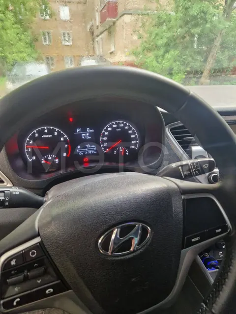 Hyundai Solaris, 2021 года, 122,6 лс, 218000 км, АКПП
