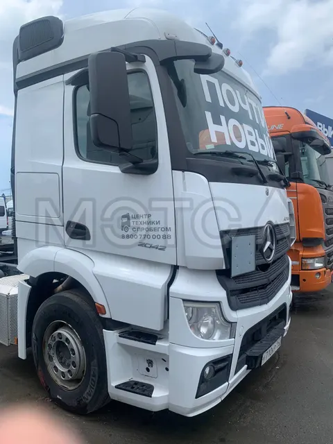 Грузовой тягач седельный Mercedes Actros 2042LS, 2019 года