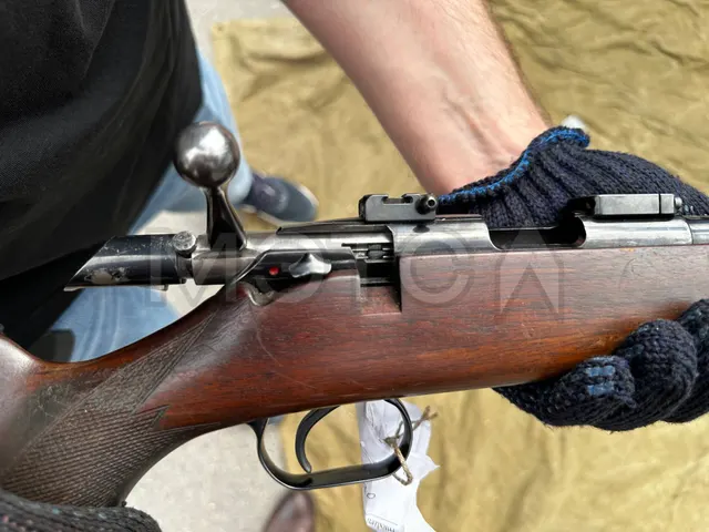 Охотничье огнестрельное оружие с нарезным стволом MAUSER 201