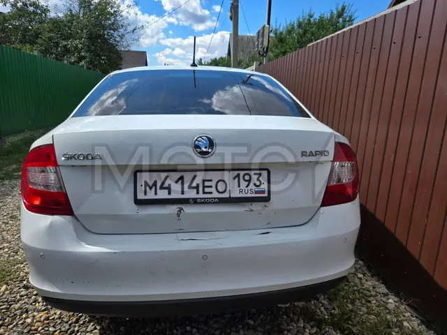 Skoda Rapid, 2015 года, 110 лс, 483000 км, АКПП