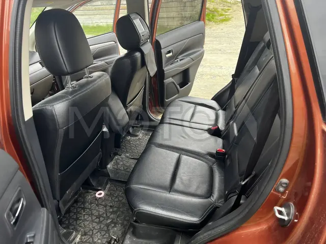 Mitsubishi Outlander, 2012 года, 146 лс, 250000 км, АКПП