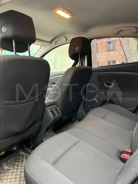 Renault Fluence, 2013 года, 106 лс, 233675 км