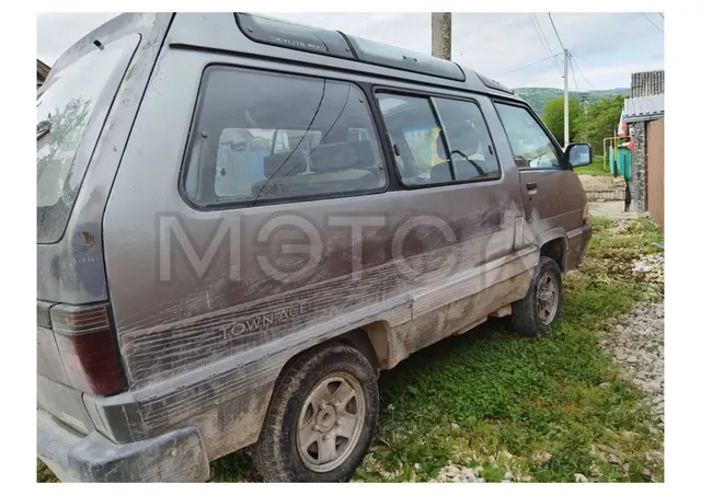 Toyota Town Ace, 1990 года, 79 лс, 150 000 км