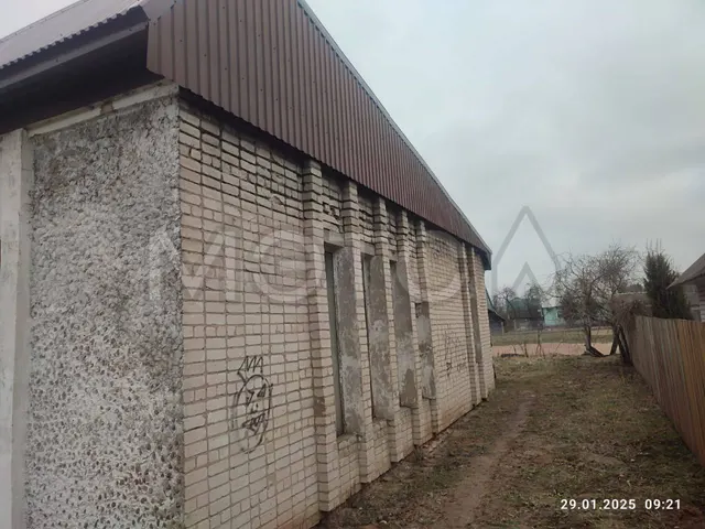 Здание 226,4 кв.м. и право аренды земельного участка 505 кв.м. в Смоленской обл.
