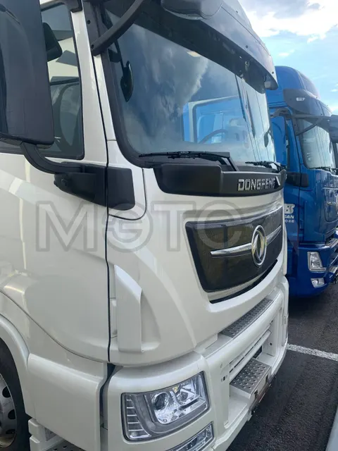 Седельный тягач Dongfeng KX 4x2, 2023 года