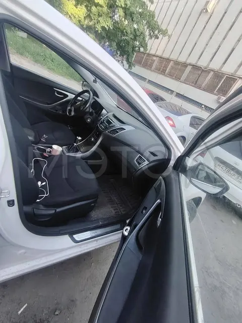 Hyundai Elantra, 2014 года, 132 лс, 156355 км, АКПП