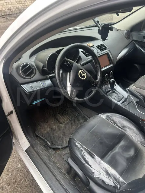 Mazda 3, 2011 года, 105 лс, 309995 км, АКПП