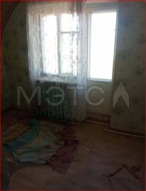 1/2 (1/4 и 1/4) доля квартиры в Астраханской обл.