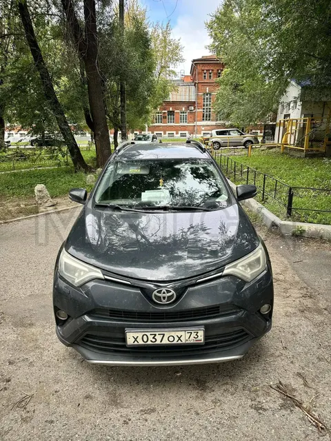 Toyota RAV4, 2015 года, 146 лс, 381000 км, АКПП