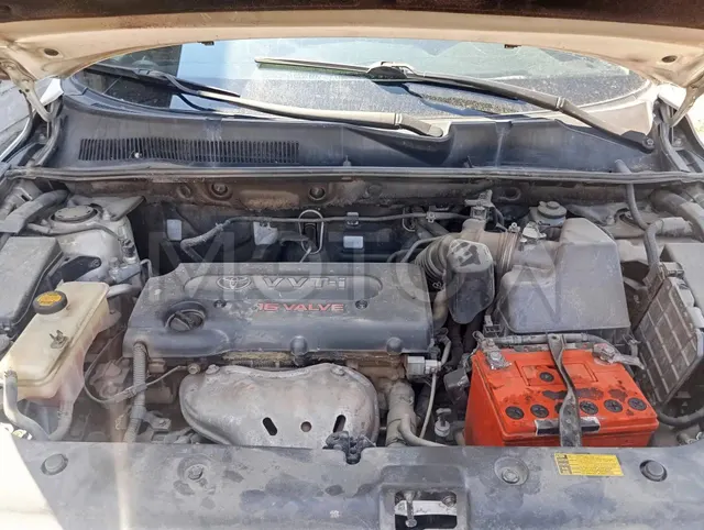 Toyota RAV4, 2011 года, 158 лс