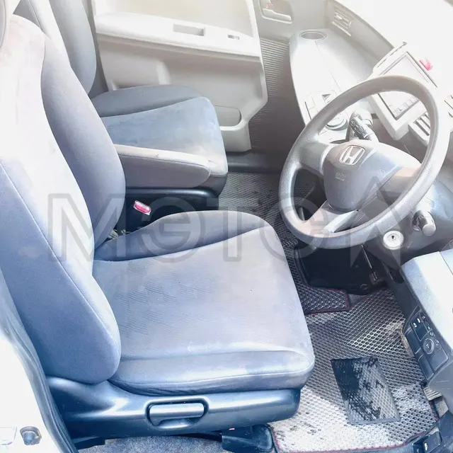 Honda Freed, 2010 года, 118 лс, 150000 км, АКПП