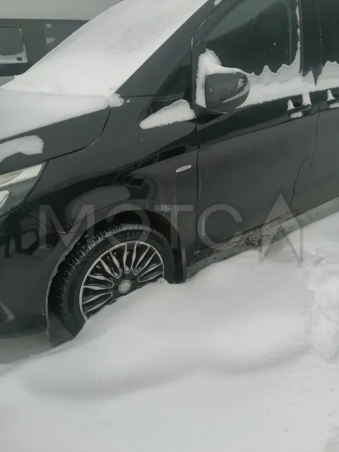 MERCEDES-BENZ V 220D 4Matic, 2016 года
