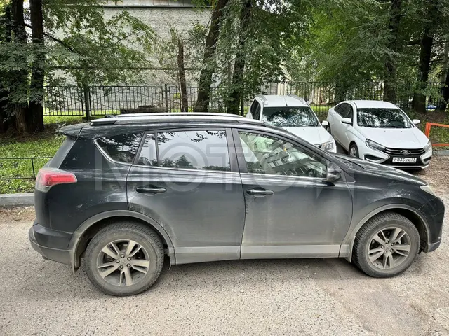 Toyota RAV4, 2015 года, 146 лс, 381000 км, АКПП