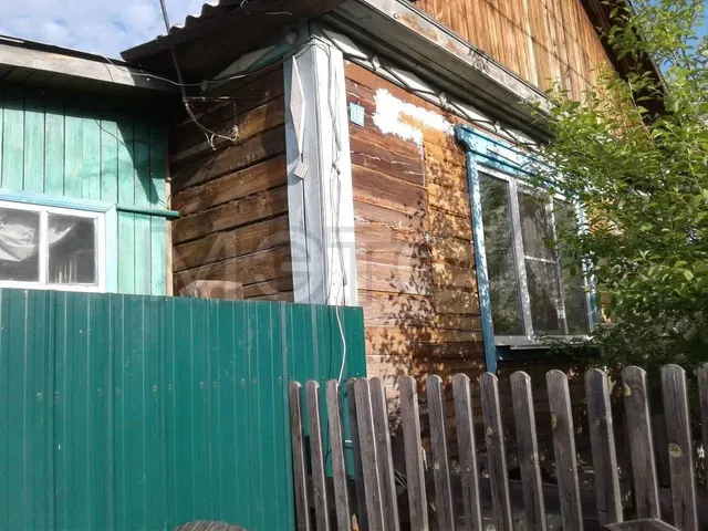 1/4 доля дома и 1/4 доля земельного участка в Бурятии