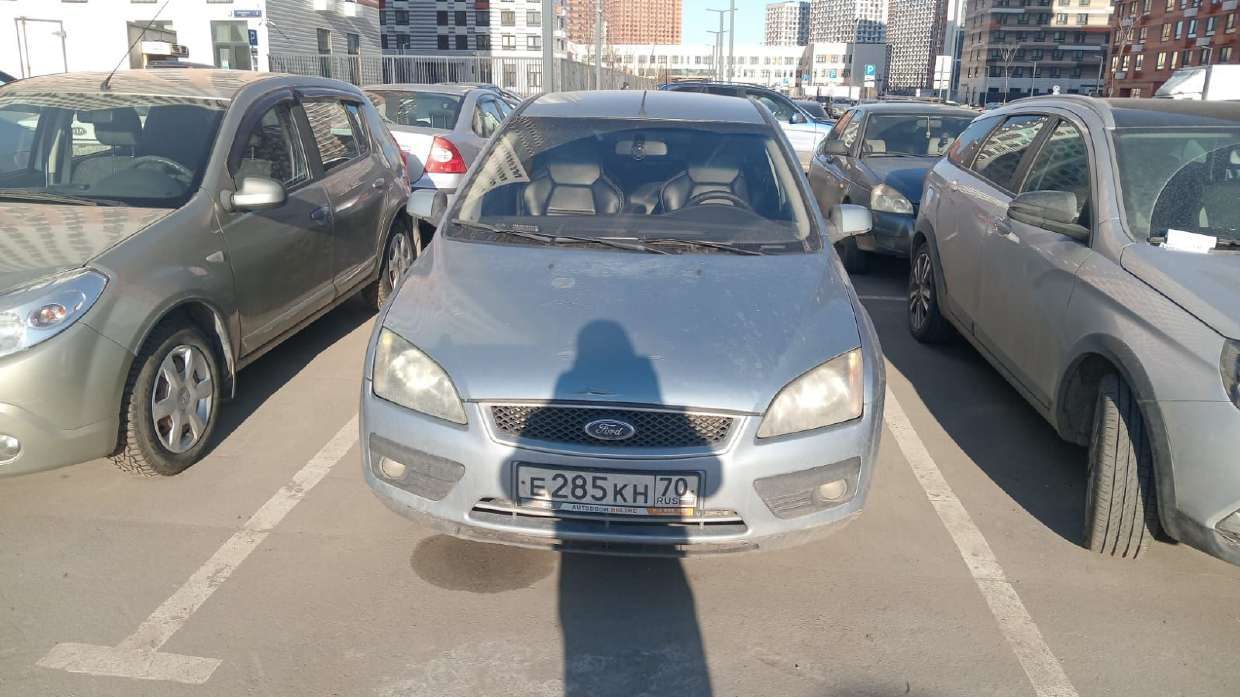 Легковой автомобиль седан FORD FOCUS, 2005 г.в., VIN: X9F4XXEED45R60951, кузов № X9F4XXEED45R60951, цвет СВЕТЛО-СЕРО-ГОЛУБОЙ, Рабочий объем: 1596. Мощность (кВт/л.с.): 73.53/100.0. Транспортное средство в залоге у БАНК ВТБ (ПУБЛИЧНОЕ АКЦИОНЕРНОЕ ОБЩЕСТВО)