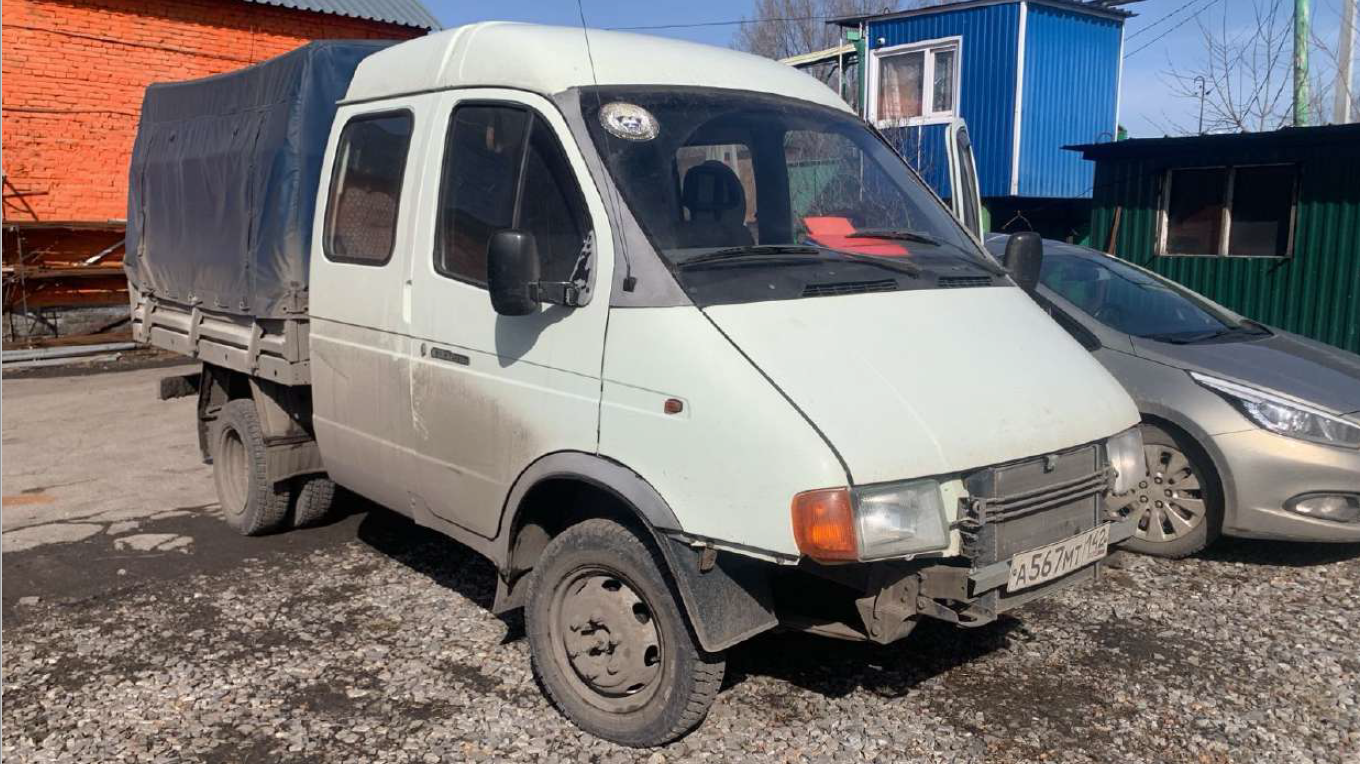 Грузовой бортовой автомобиль марки: ГАЗ 33023, год выпуска: 1997, VIN: XTH330230V1667362, гос. номер: А567МТ142, цвет: Белый. Местонахождение ТС: Кемеровская область - Кузбасс, г. Ленинск - Кузнецкий.