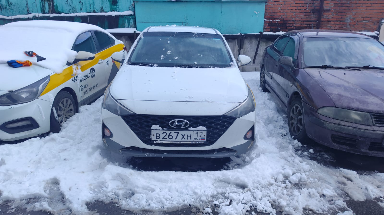 Транспортное средство Легковой автомобиль HYUNDAI Solaris