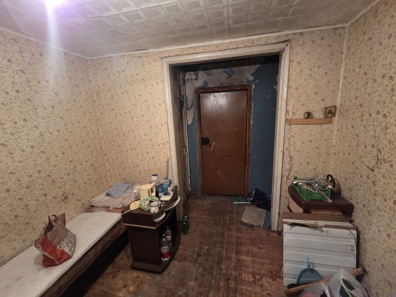 Жилое помещение (доля в праве 4/25), кадастровый номер: 35:21:0401013:2121, адрес: Вологодская область, городской округ город Череповец, город Череповец, улица Металлургов, дом 39, квартира 12, 1 этаж, площадь: 108.4 кв.м., доля в праве 4/25 в квартире (комната).