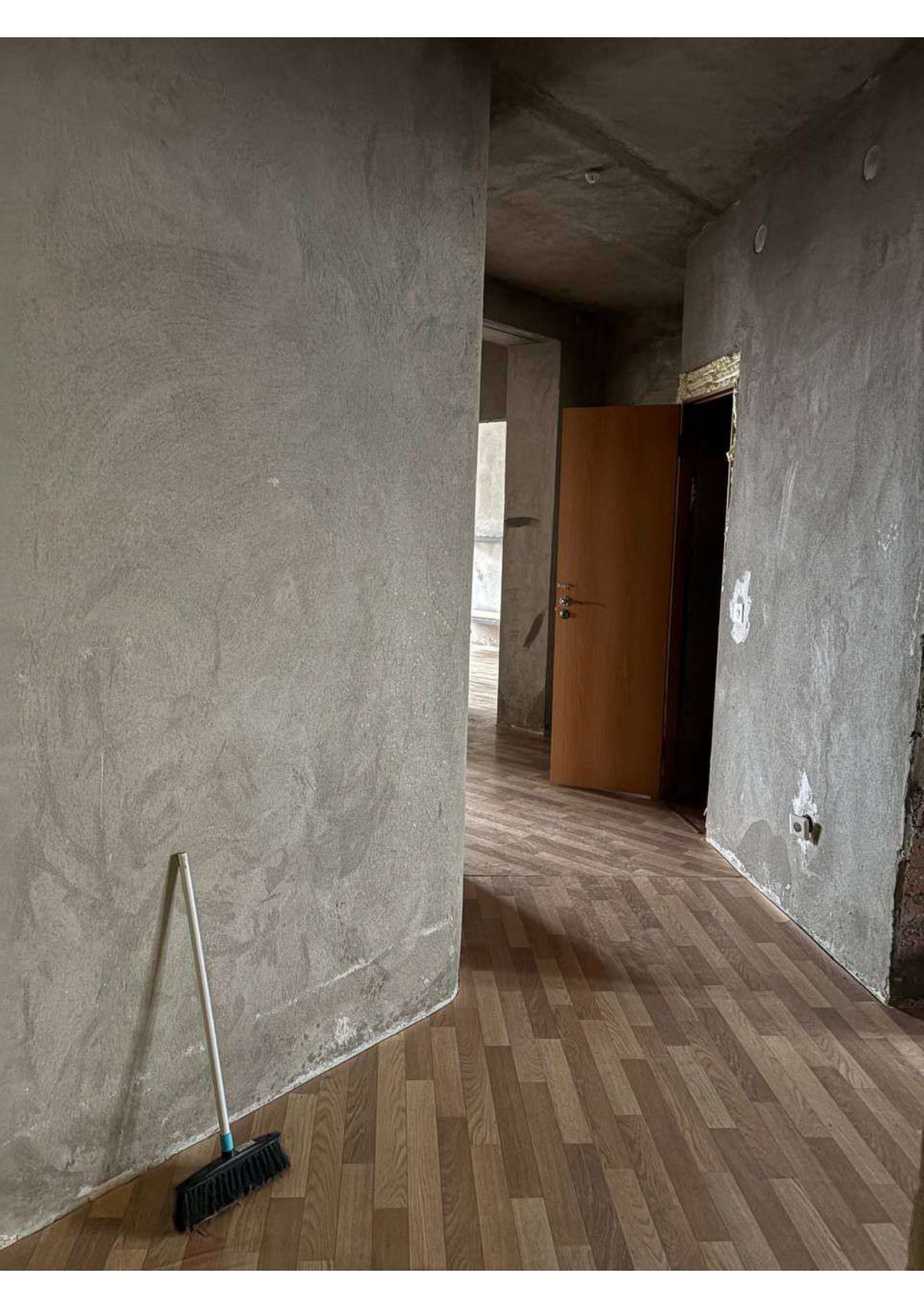 Квартира в Тюмени, площадью 89,3 кв.м., без ремонта, дом 2012 года постройки