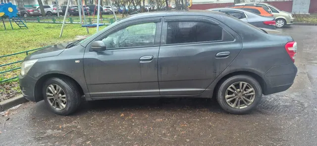 Легковой автомобиль (седан) Chevrolet Cobalt, год изготовления: 2022, VIN: MX1JA69V9PK011091, гос. номер: Т989АМ977, цвет: Серый. Местонахождение имущества: г. Москва. Ограничения не зарегистрированы, в залоге у АО «Альфа-Банк».