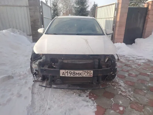 Легковой автомобиль Hyundai Solaris (седан), 2021 г.в., 123 л.с., с пробегом 335 тыс. км.