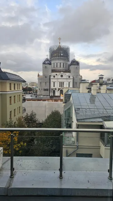 Жилое помещение (квартира), площадью 231 кв.м., расположенная по адресу: г. Москва, пер. 1-й Обыденский д.5, кв.7