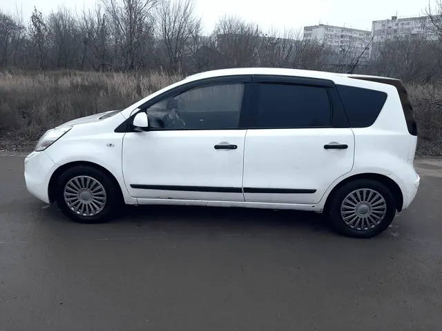 Ниссан Ноут 2011 года выпуска. VIN SJNFAAE11U2120533