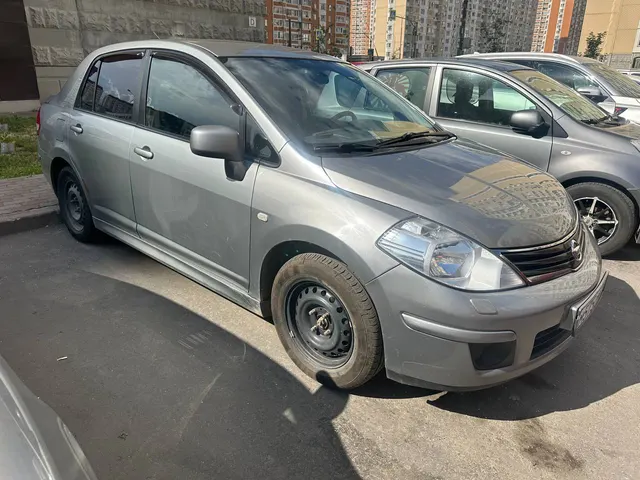 Легковой автомобиль Nissan Tiida, год изготовления: 2010, VIN: 3N1BCAC11UK438153, гос. номер: М575ОМ790, цвет: Серый. Автомобиль заводится и на ходу. Местонахождение имущества: Московская область, г. Люберцы.