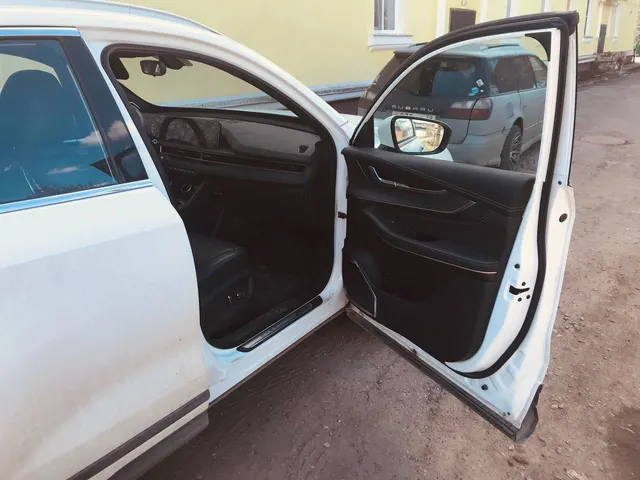 Автомобиль