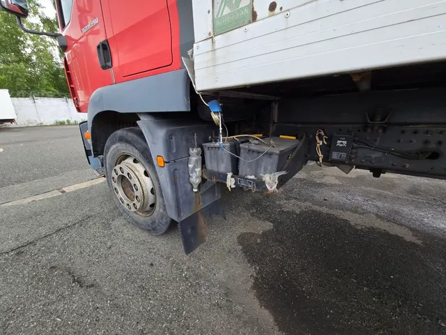Грузовой автомобиль MAN.TGM-18.280-4X2-BB; цвет красный; мощность 280,0 л.с.; рабочий объем 6 871 куб. см; год выпуска 2008; VIN / рама / кузов: XWR5751M280000046; ПТС: 74MH710379; г/н: B129AA159; двигатель № 20818236171825; СТС № 59 ХР 215802; Комплектность: СТС и ключ