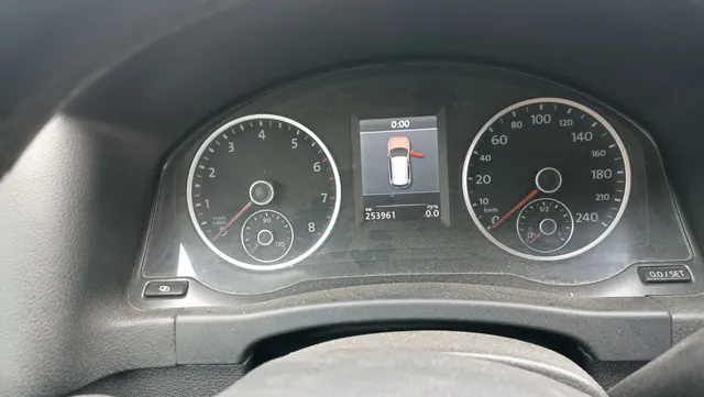 Легковой автомобиль Volkswagen Tiguan, 2011 г.в., VIN XW8ZZZ5NZCG101732