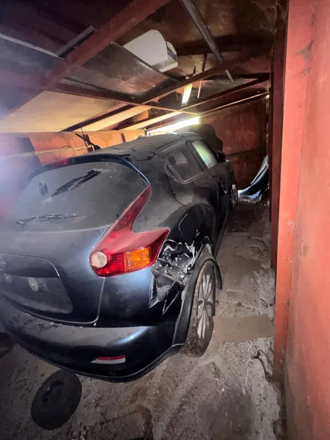 Автомобиль