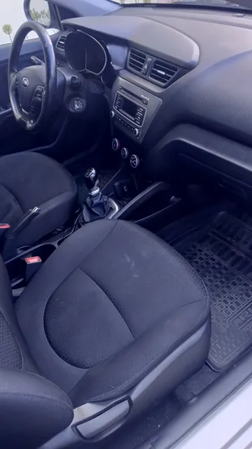 Транспортное средство Kia Rio (VIN: Z94CB41BAGR295118, год выпуска 2015)