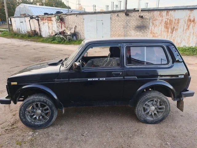 Автомобиль легковой ВАЗ 21214, 2003 г.в., VIN XTA21214031733365.