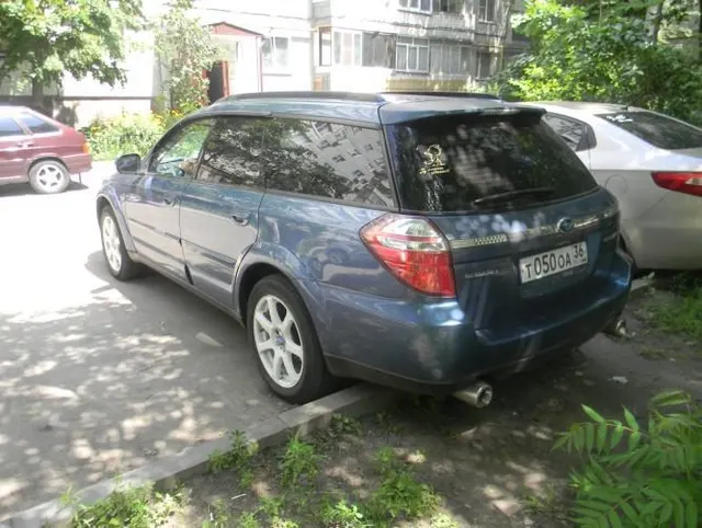 Автомобиль легковой марка Subaru Legacy Outback 2007 г.в.