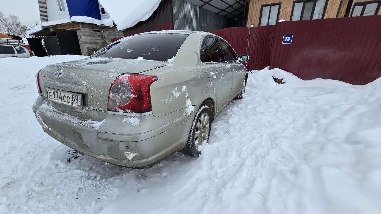 Транспортное средство - легковой автомобиль Toyota Avensis, 2007 года выпуска. VIN SB1BJ56L60E095398