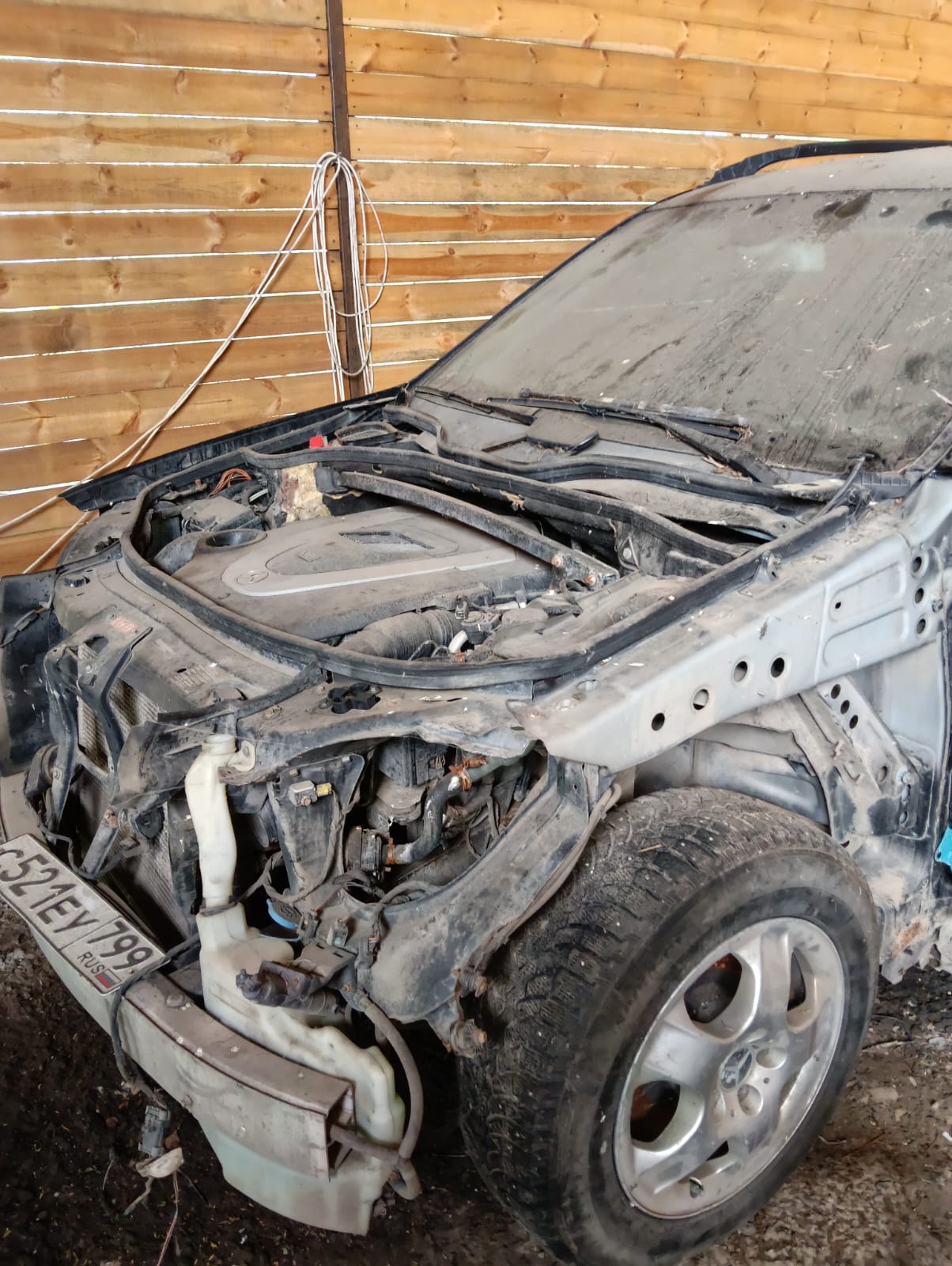 Автомобиль марки MERCEDES модель GL450 2007 г.в. VIN-номер 4JGBF71E27A237390