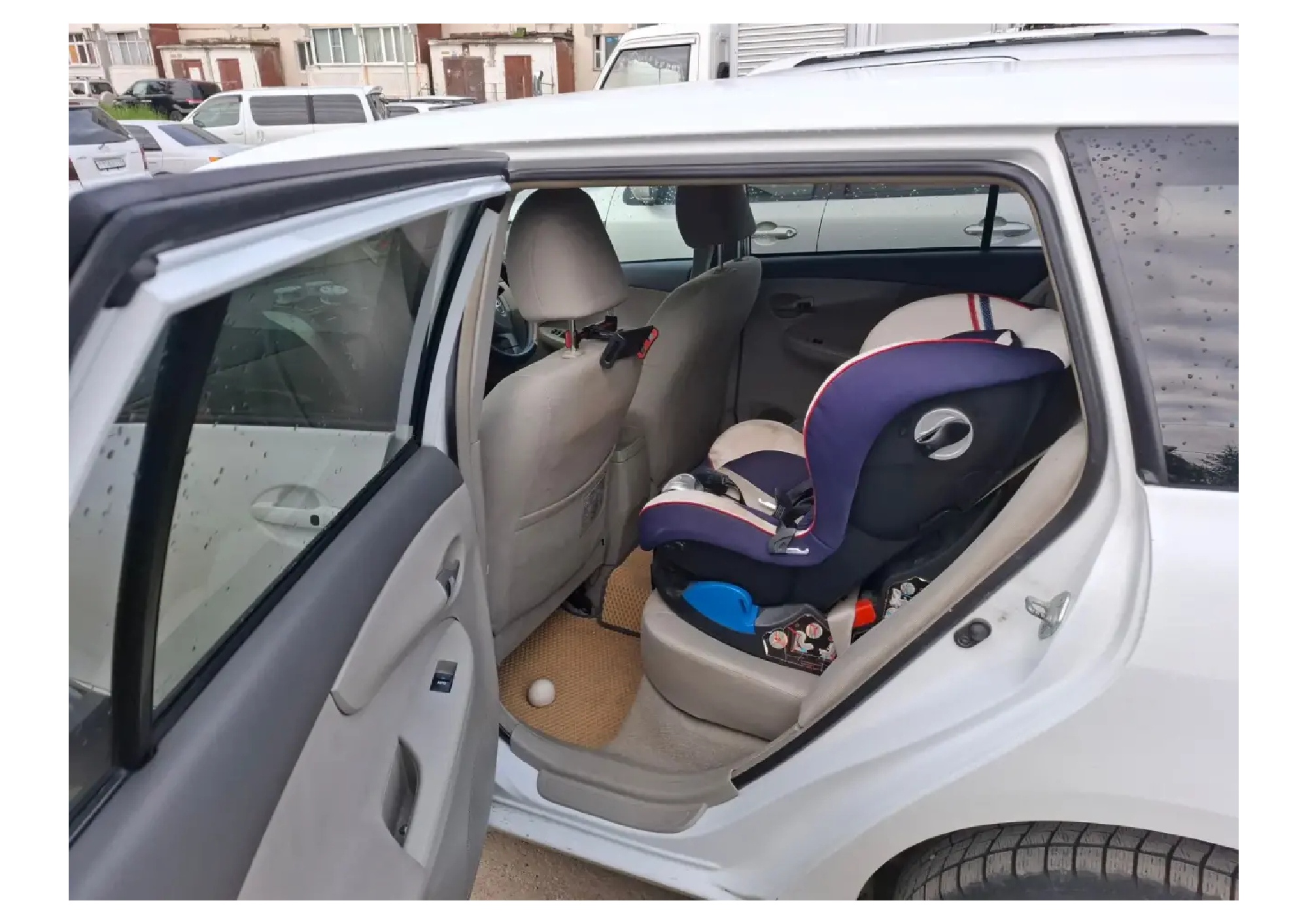Легковой автомобиль марки: Toyota, модель: Corolla Fielder, год выпуска: 2007 г., кузов №: NZE144-9008539