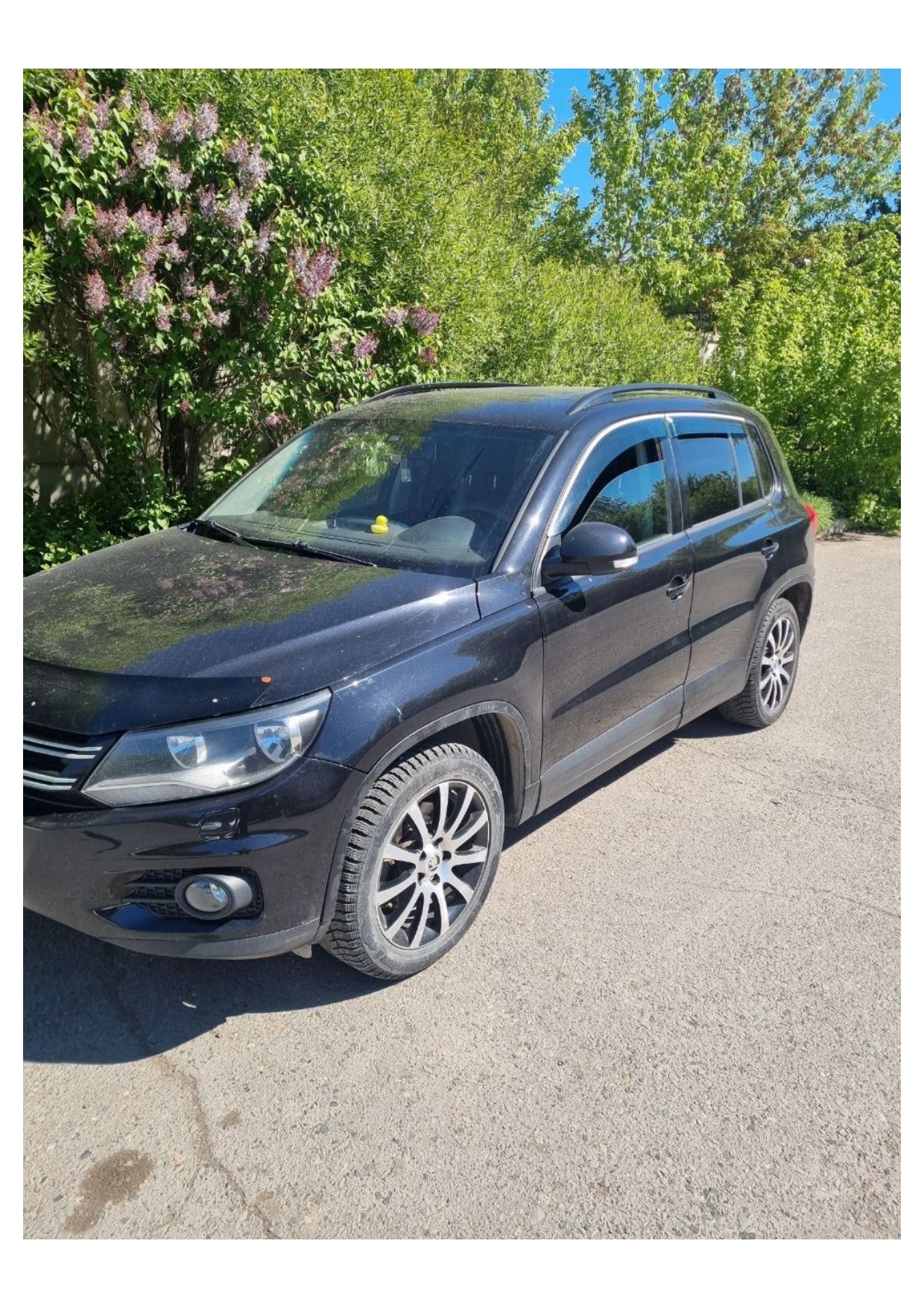 Автомобиль марки VOLKSWAGEN модель Tiguan 2012 г.в. VIN-номер XW8ZZZ5NZDG107376