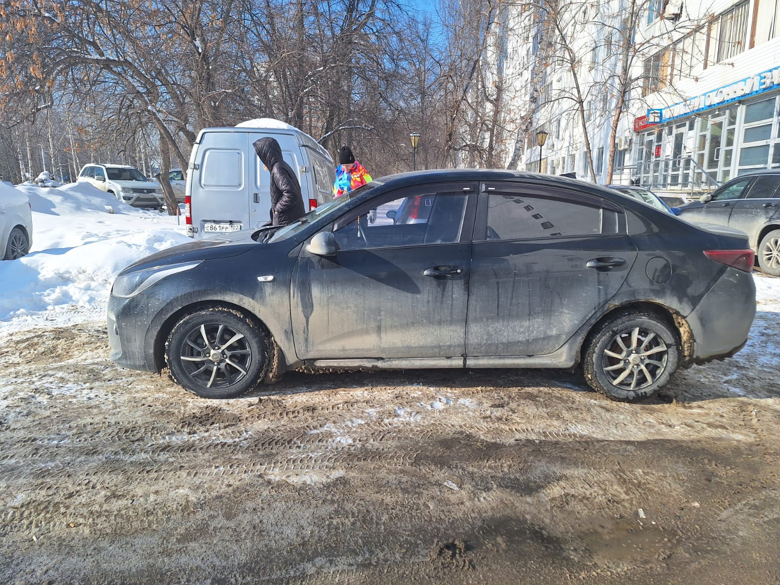 Автомобиль марки KIA модель Rio 2017 г.в. VIN-номер Z94C241BAJR016767