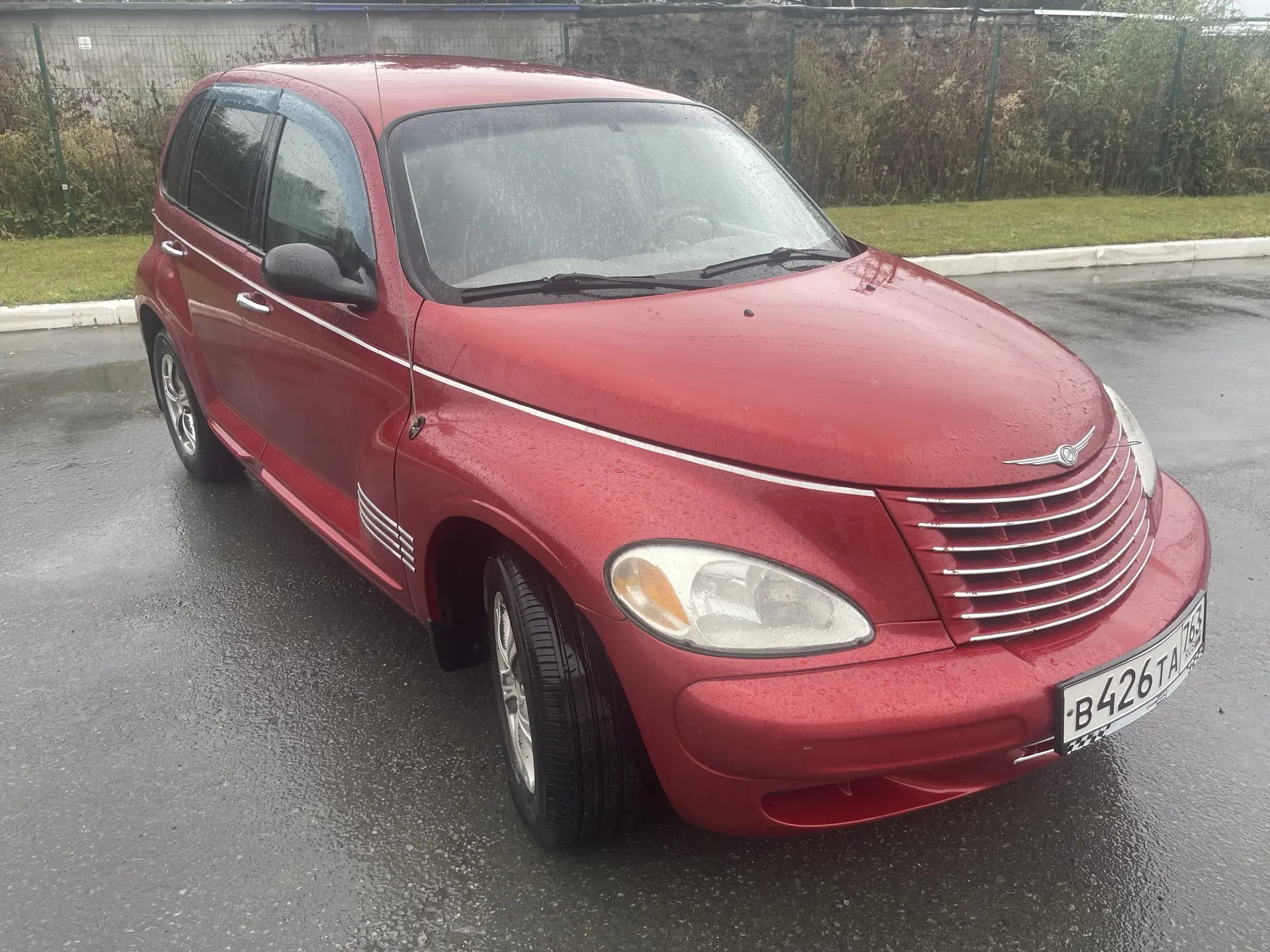 Автомобиль марки CHRYSLER модель CRUISER PT 2003 г.в. VIN-номер 3C4FY48B03T637168